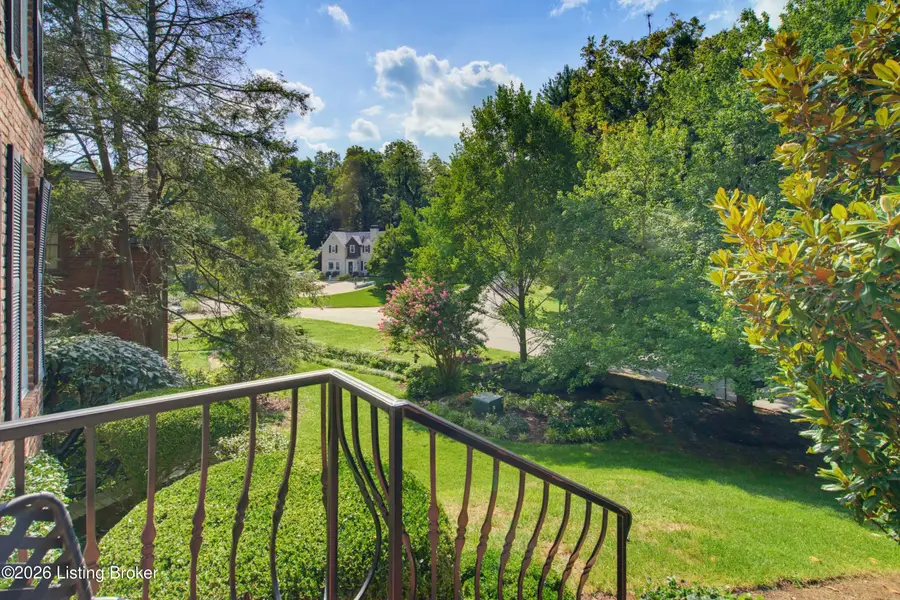 3029 Beals Branch Dr, Louisville, KY 40206 - #3