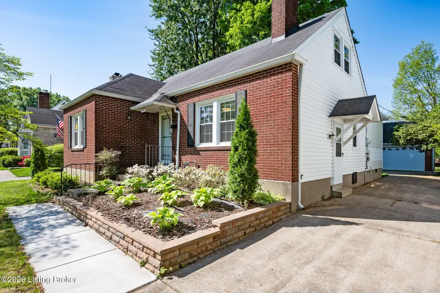 3122 Eagle Pass, Louisville, KY 40213 - #3