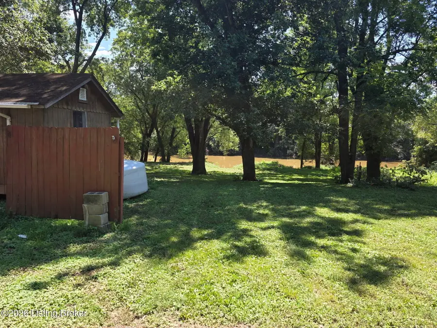 15 Riverport Rd, Shepherdsville, KY 40165 - #3