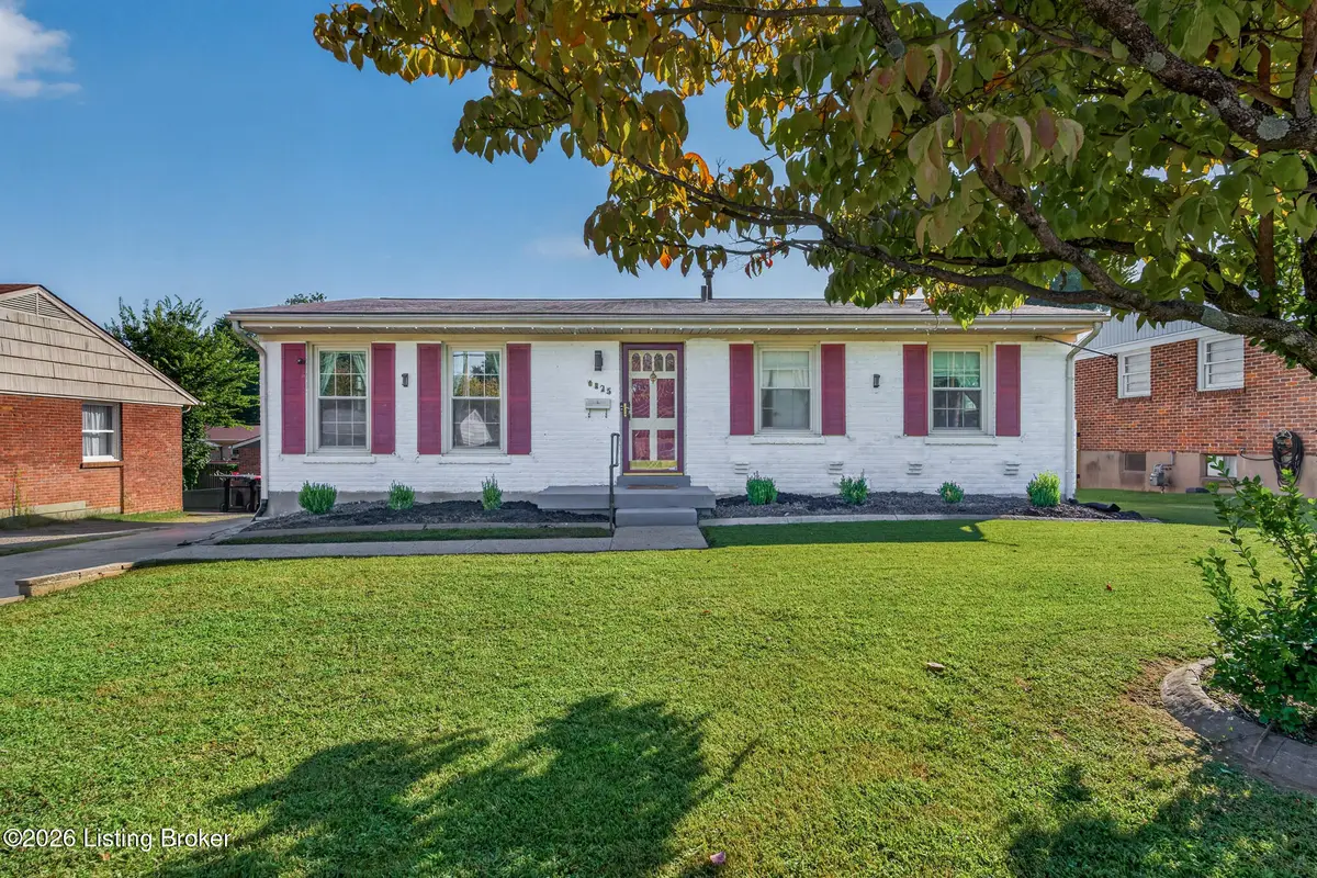 3825 Klondike Ln, Louisville, KY 40218 - #1