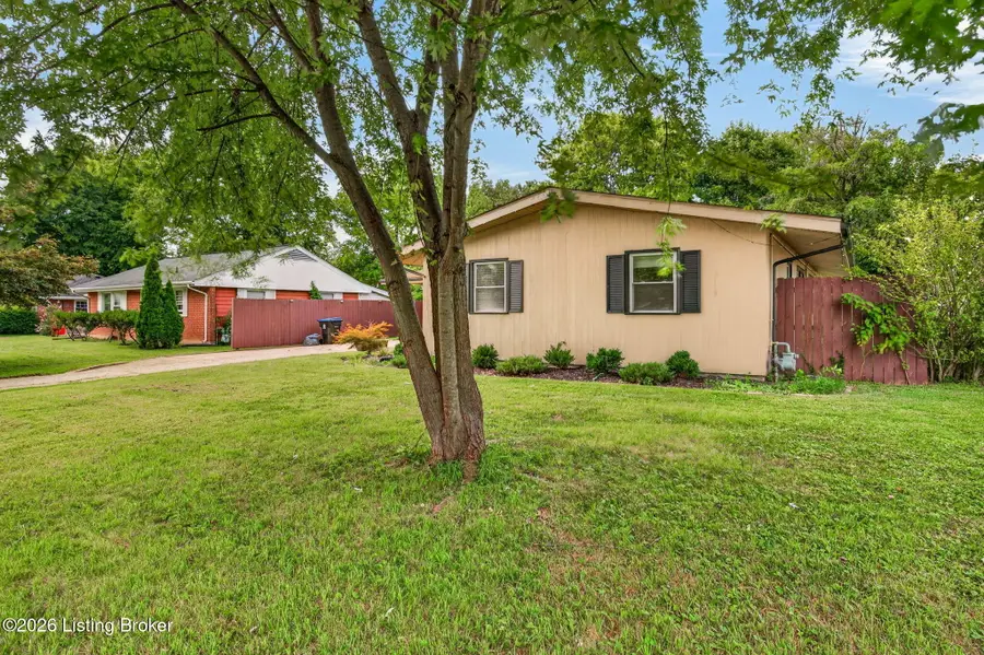 3639 Kelly Way, Louisville, KY 40220 - #3
