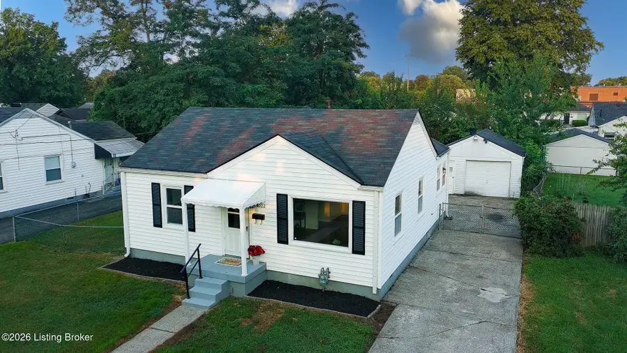 4022 Lisa Ave, Louisville, KY 40216 - #2