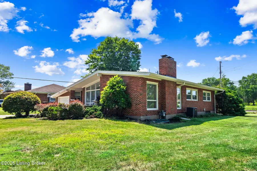 3700 Greenwich Rd, Louisville, KY 40218 - #3