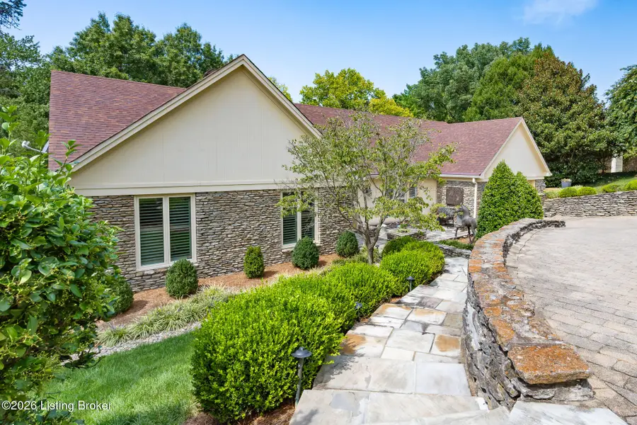 1138 Rostrevor Cir, Louisville, KY 40205 - #3