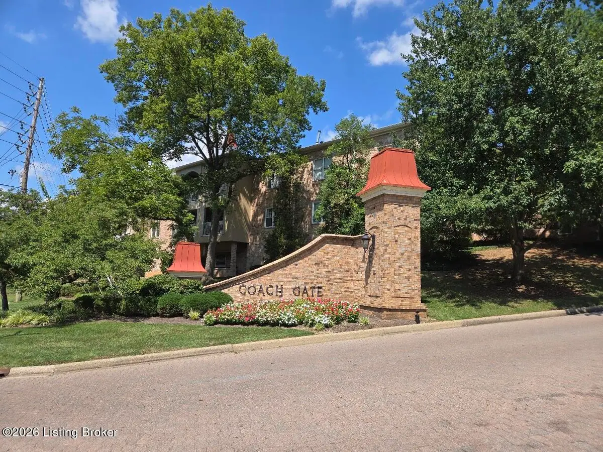 5800 Coach Gate Wynde #APT 295, Louisville, KY 40207 - #1