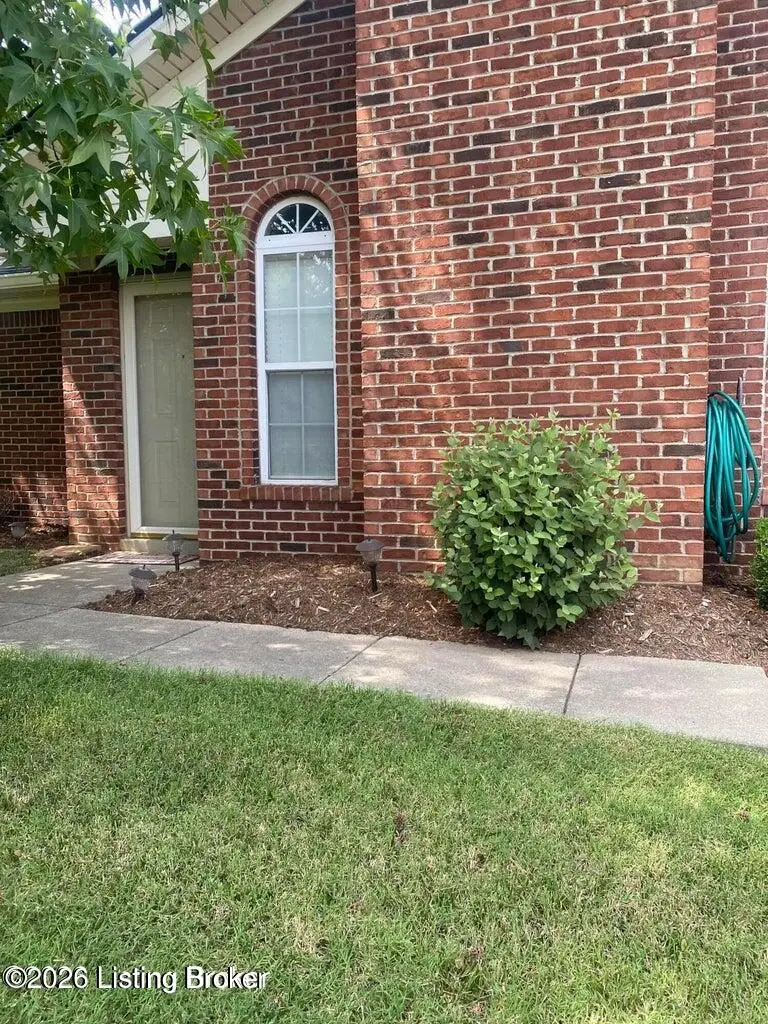 11305 Ridge Lake Dr, Louisville, KY 40272 - #1