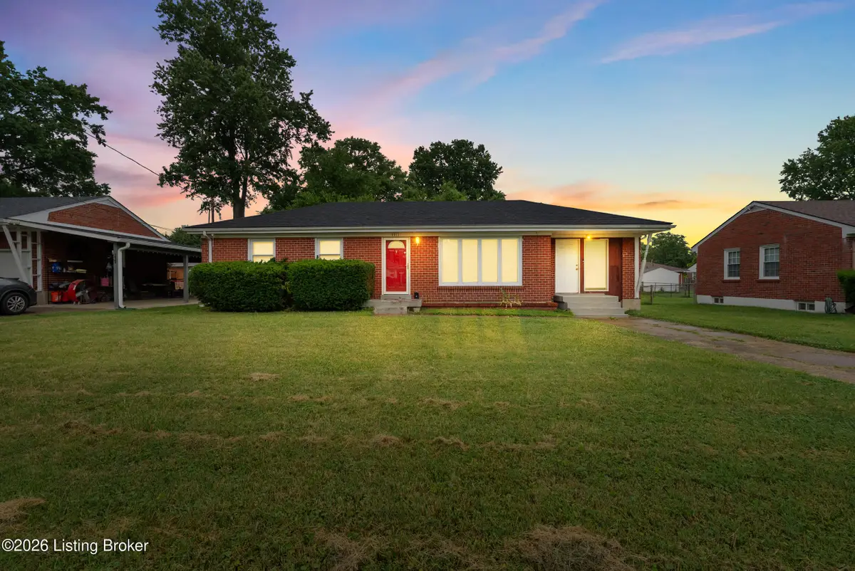 2011 Nocturne Dr, Louisville, KY 40272 - #1