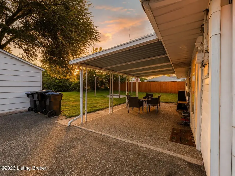 3651 Stanton Blvd, Louisville, KY 40220 - #3