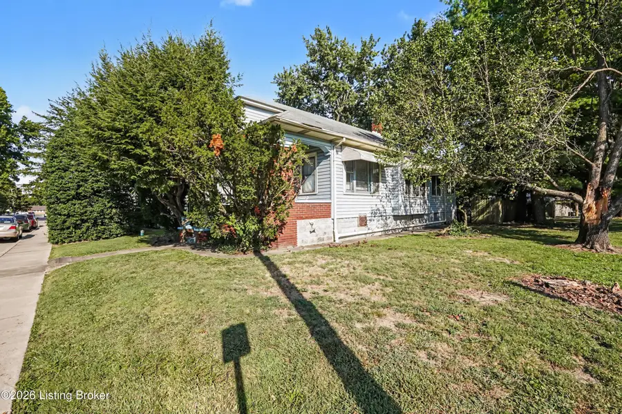 202 Olive Ave, New Albany, IN 47150 - #3
