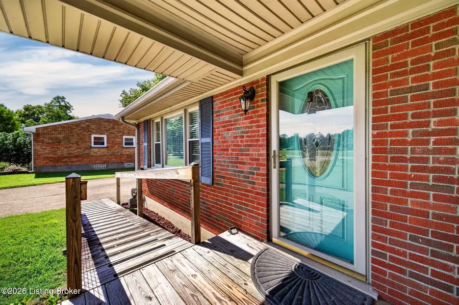 6714 Old Briscoe Ln, Louisville, KY 40228 - #3