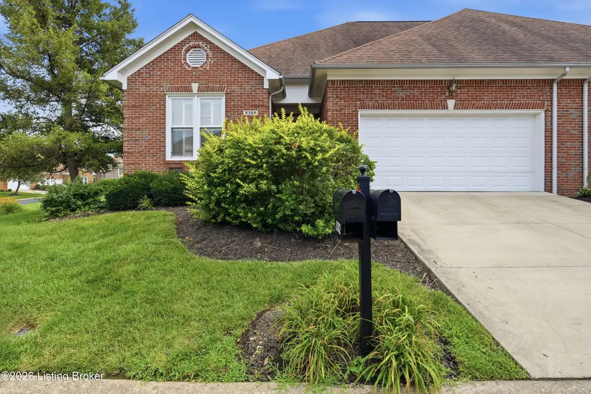 8302 Dravo Cir, Louisville, KY 40220 - #1