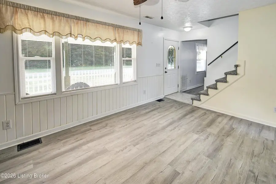 11524 Lower River Rd, Louisville, KY 40272 - #3