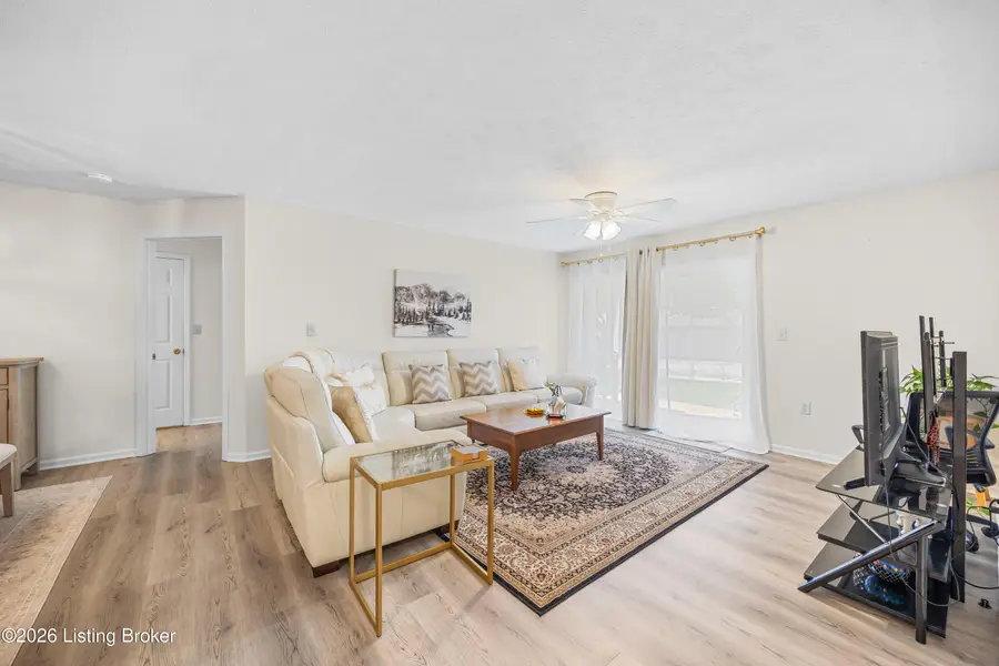 10401 Trotters Pointe Dr #103, Louisville, KY 40241 - #2