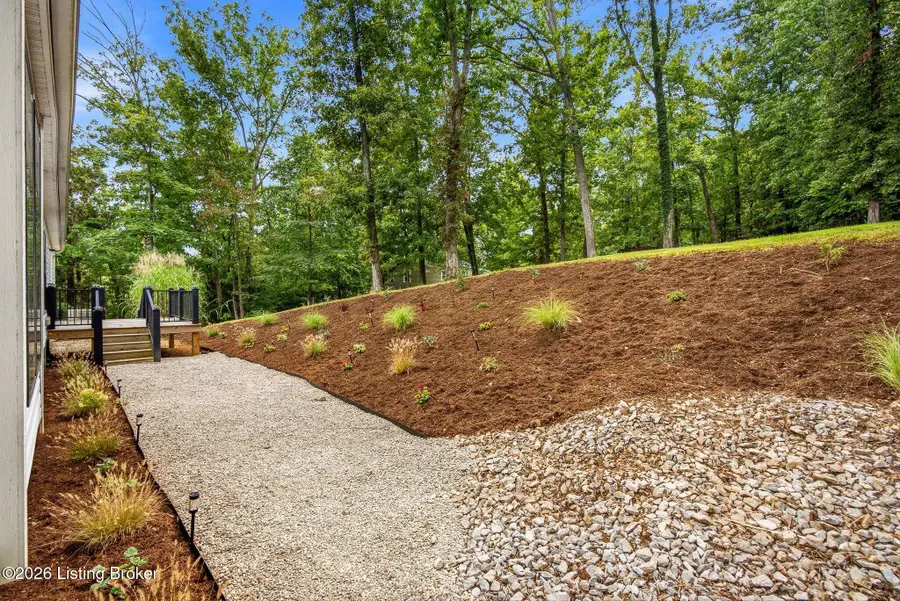 236 Lynwood Dr, Clarkson, KY 42726 - #2