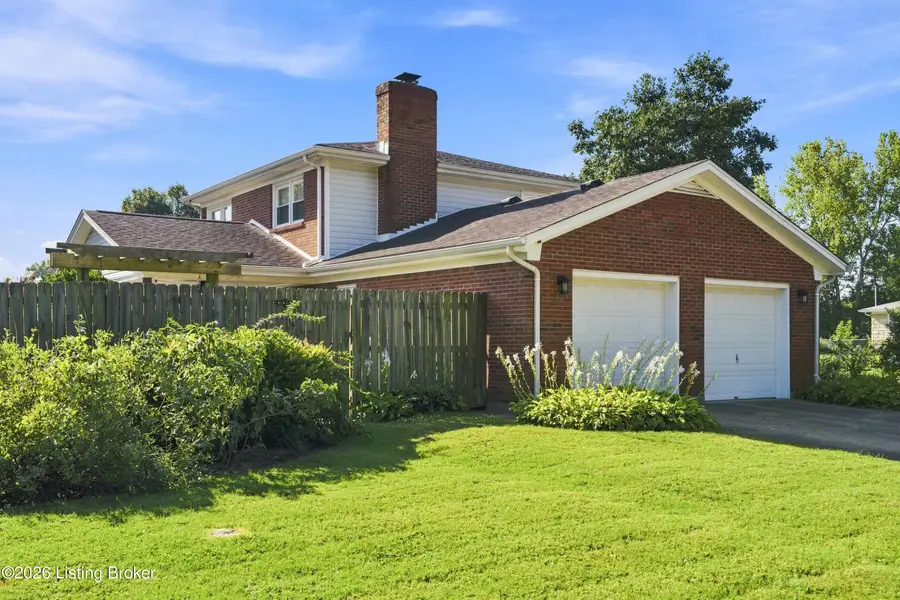 6217 Maywick Rd, Louisville, KY 40272 - #3