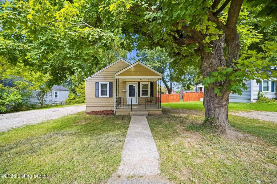 210 Laffoon Dr, Frankfort, KY 40601 - #3