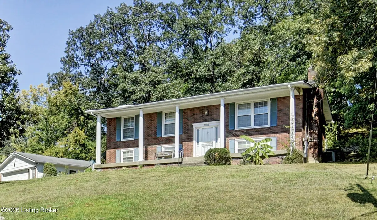 5702 Deep Forest Ct, Louisville, KY 40214 - #1
