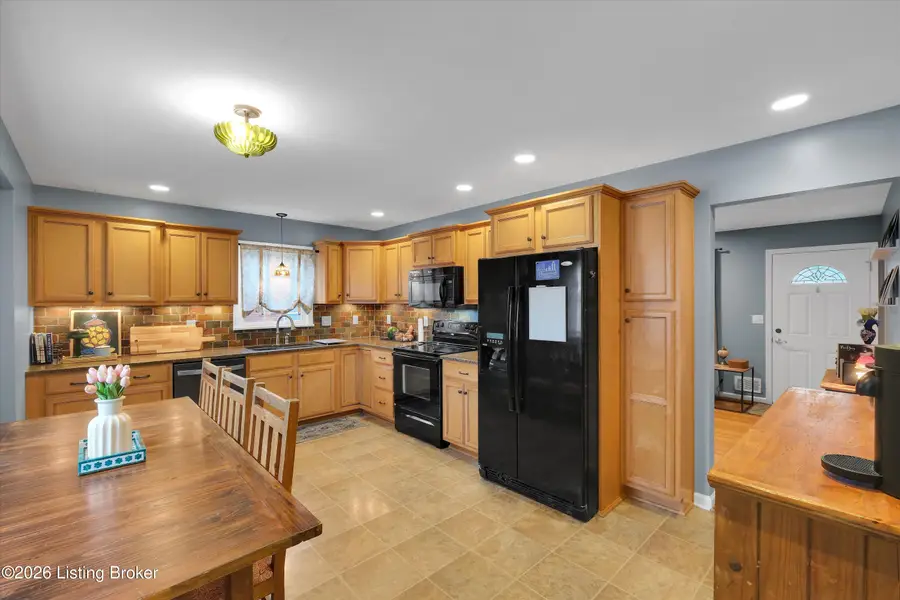 8107 Jasmine Ln, Louisville, KY 40228 - #3