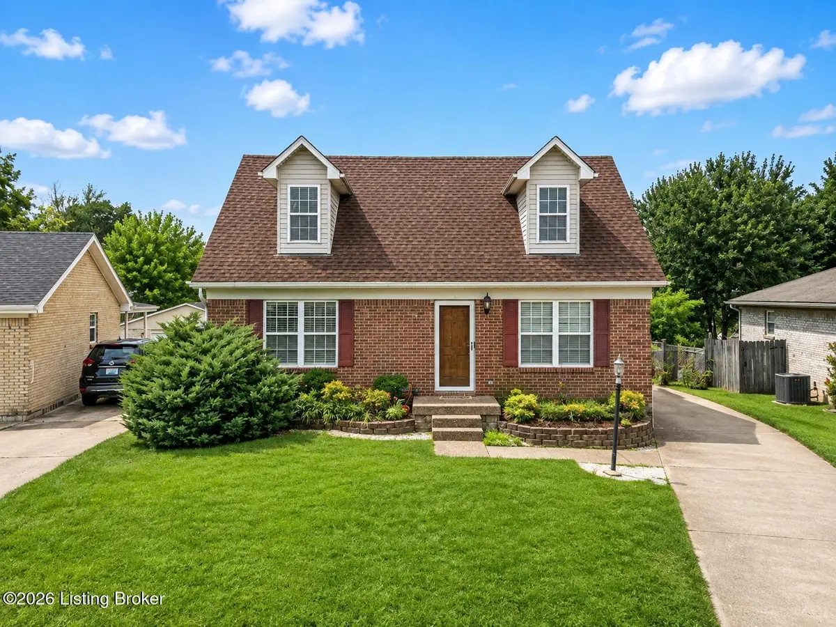 3112 Pine Trace Ct, Louisville, KY 40272 - #1