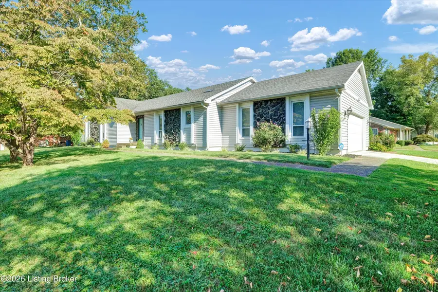 4005 Riveroaks Ln, Louisville, KY 40241 - #2