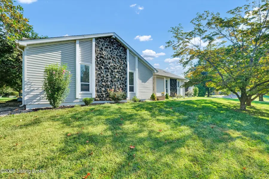 4005 Riveroaks Ln, Louisville, KY 40241 - #3