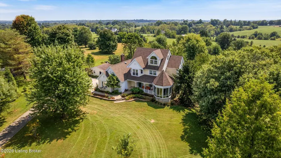 4620 Grand Dell Dr, Crestwood, KY 40014 - #2