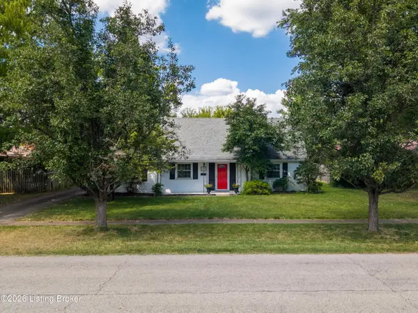 4311 Lynnbrook Dr, Louisville, KY 40220