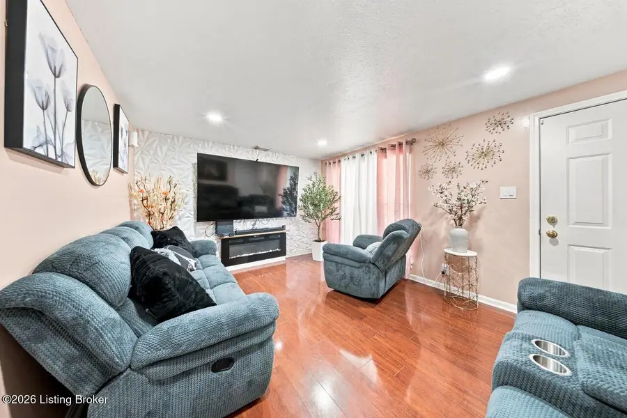5505 Robinwood Rd, Louisville, KY 40218 - #2