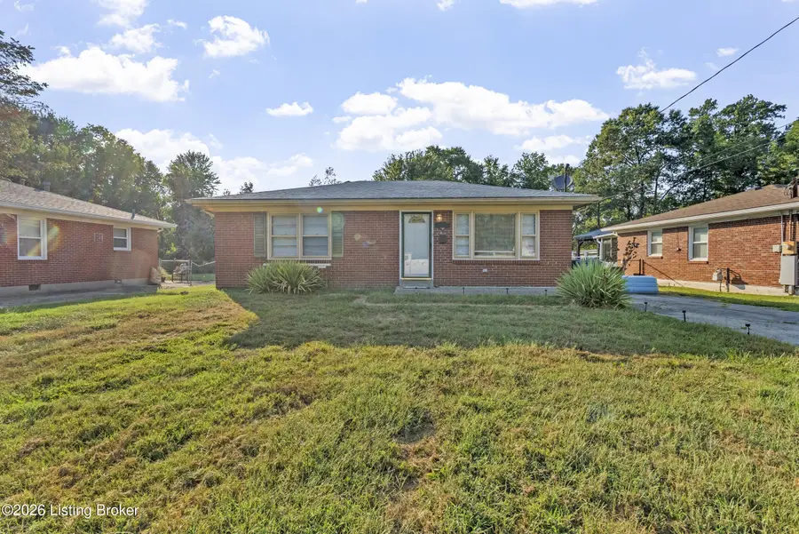 4438 Lynnview Dr, Louisville, KY 40216 - #2