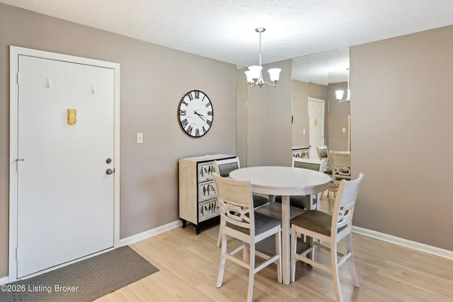 319 El Conquistador Pl, Louisville, KY 40220 - #2