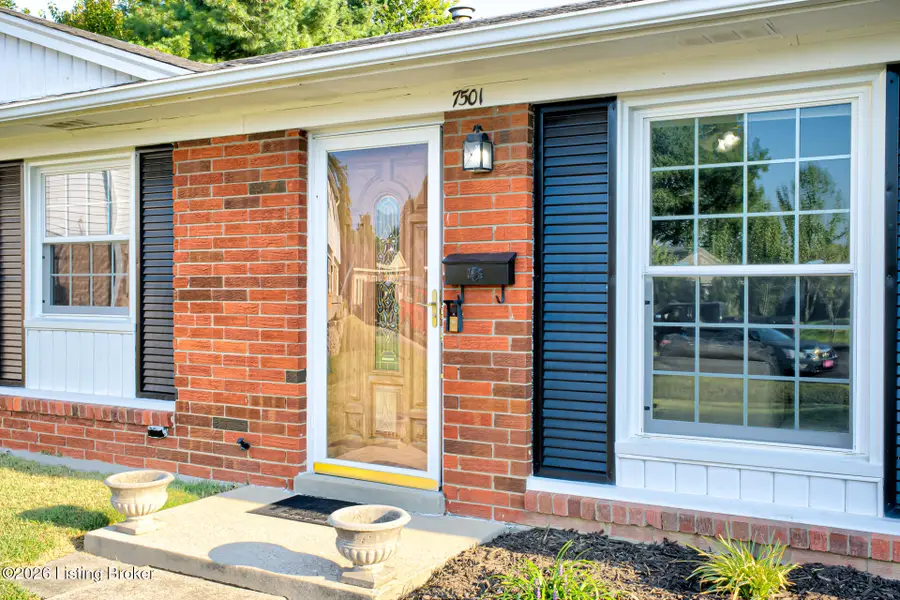 7501 Revolutionary Ct, Louisville, KY 40214 - #3