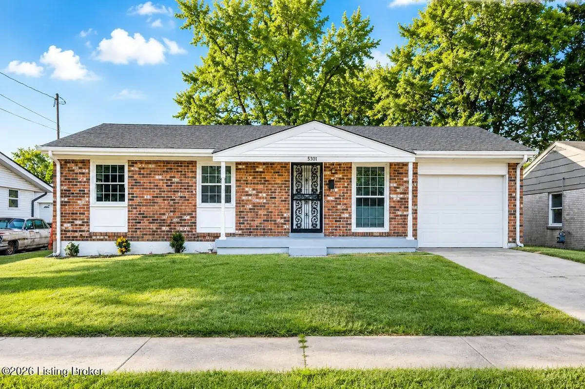5301 Red Fern Rd, Louisville, KY 40218 - #1