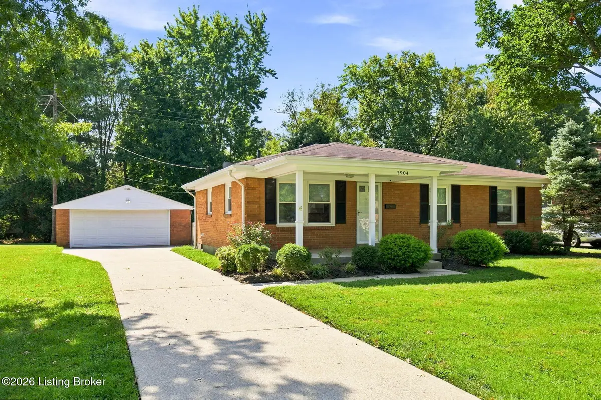 7904 Greenway Dr, Lyndon, KY 40222 - #1