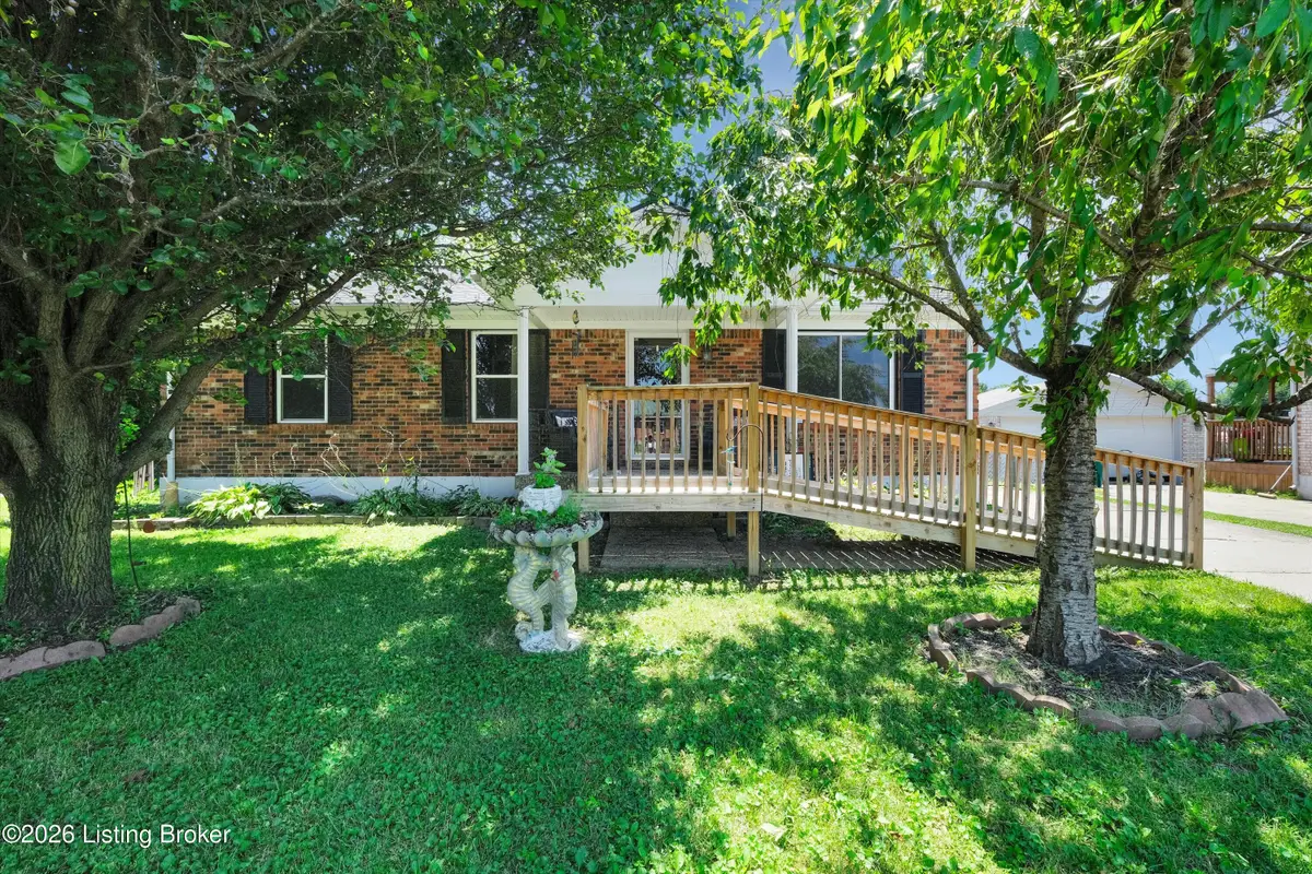 119 Ashley Ct, Louisville, KY 40229 - #1