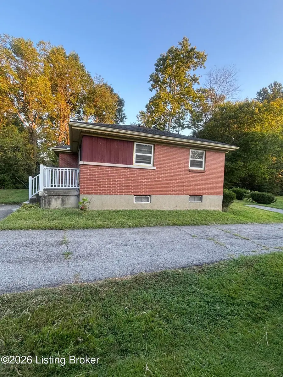 4300 E Pages Ln, Louisville, KY 40272 - #3