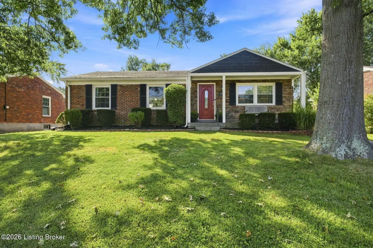 2906 Thistlewood Dr, Louisville, KY 40206 - #1