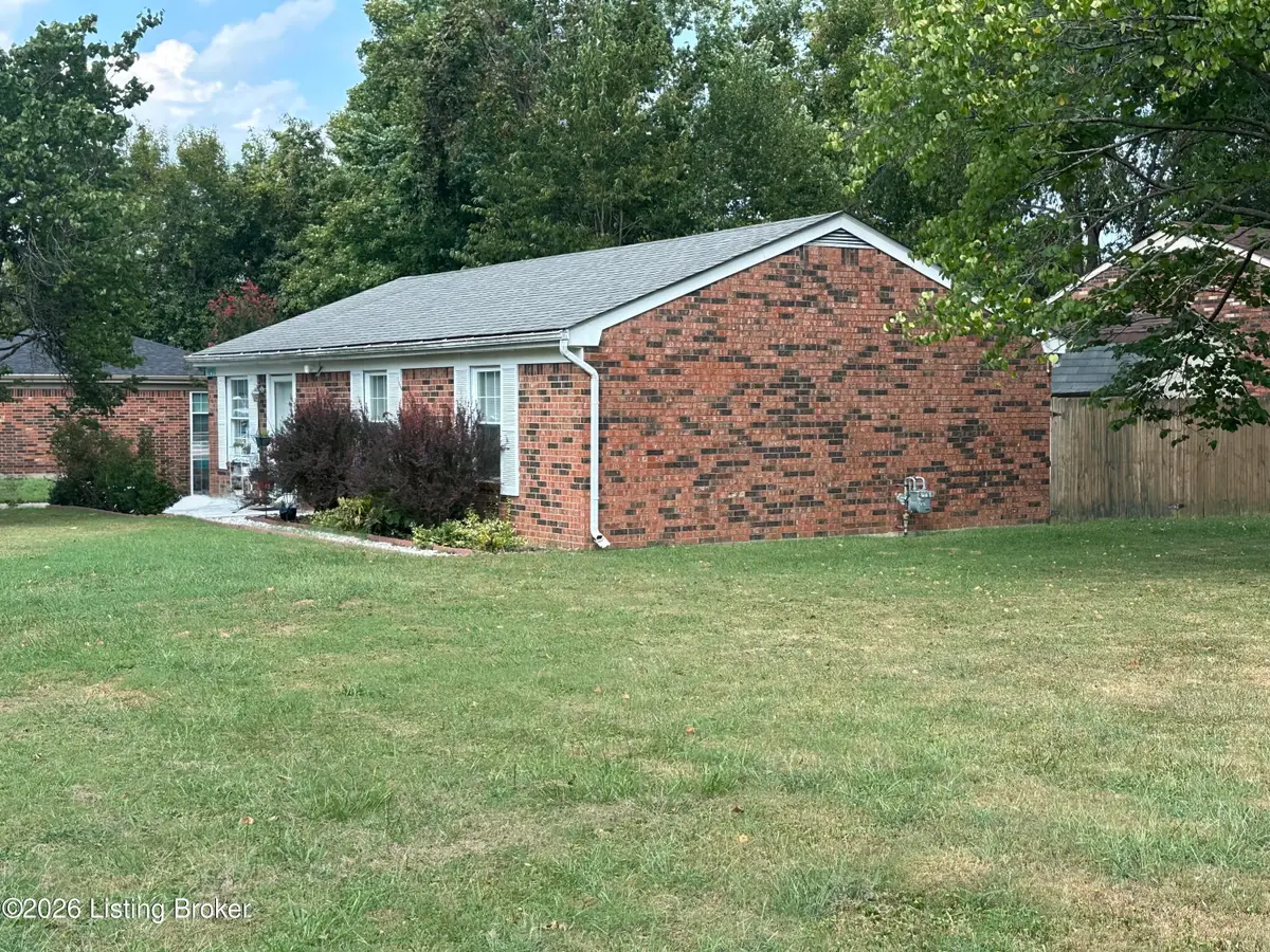10911 Oreland Mill Rd, Louisville, KY 40229 - #1