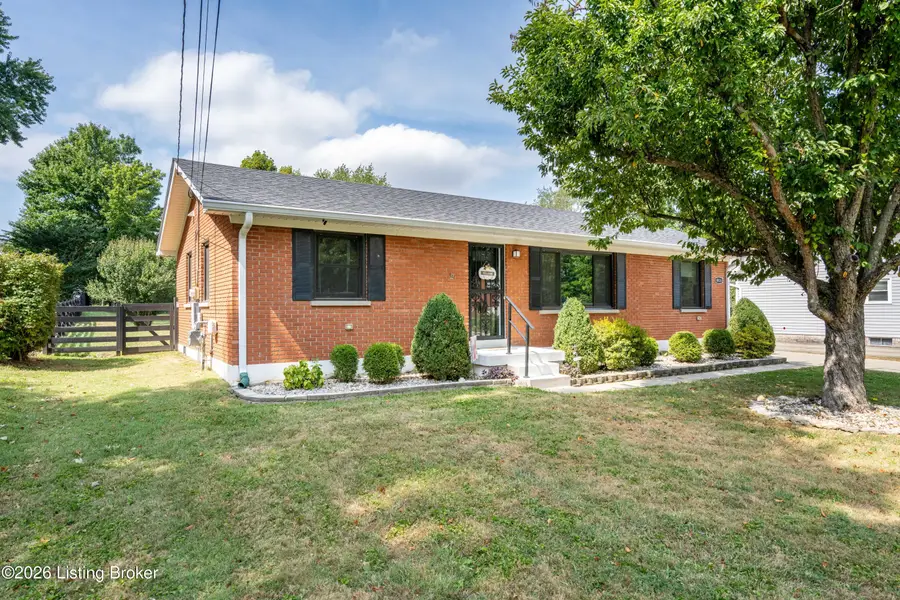 8814 Maple Rd, Louisville, KY 40229 - #2
