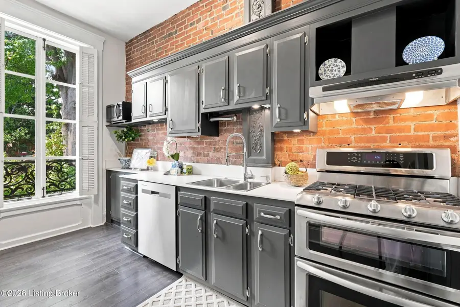 1335 S 1st St #2, Louisville, KY 40208 - #3