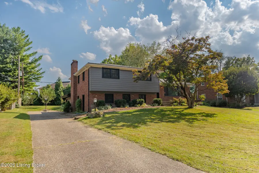 9812 Longwood Cir, Louisville, KY 40223 - #3