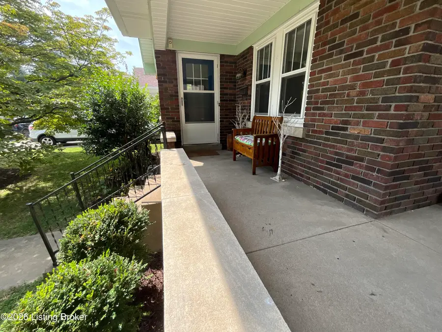 879 Minoma Ave, Louisville, KY 40217 - #3
