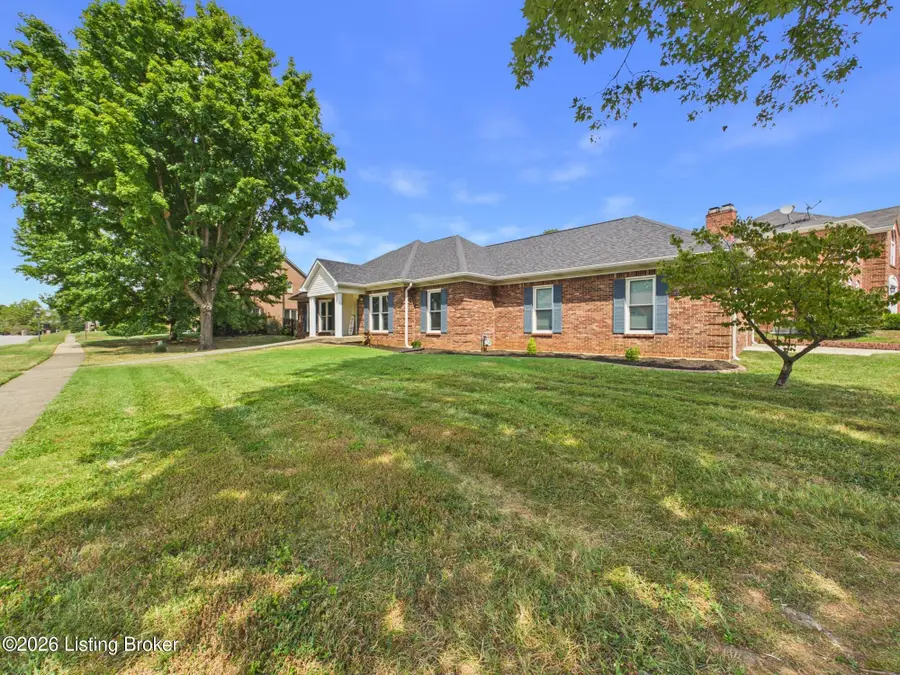 9411 Tamarisk Pkwy, Louisville, KY 40223 - #3