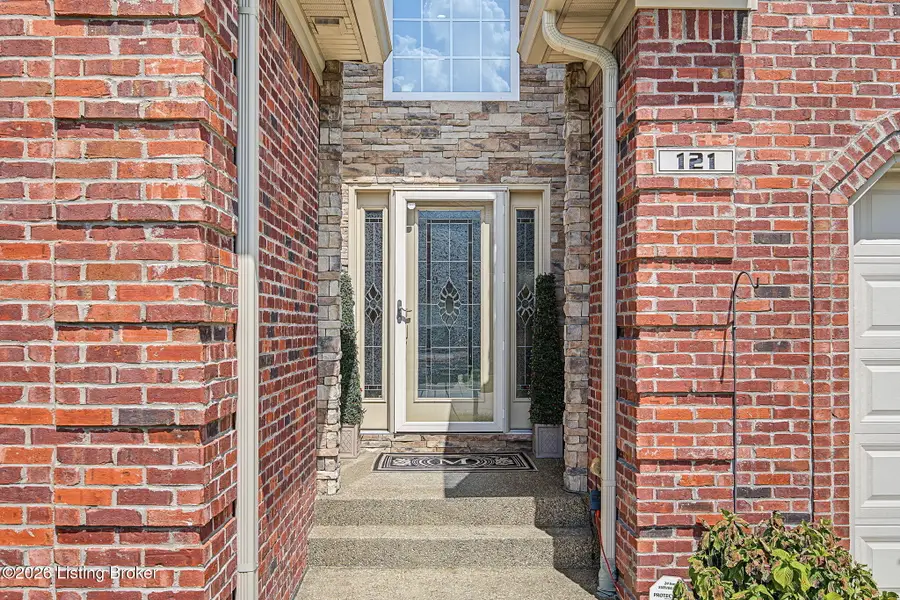 121 Whispering Pines Cir, Louisville, KY 40245 - #2
