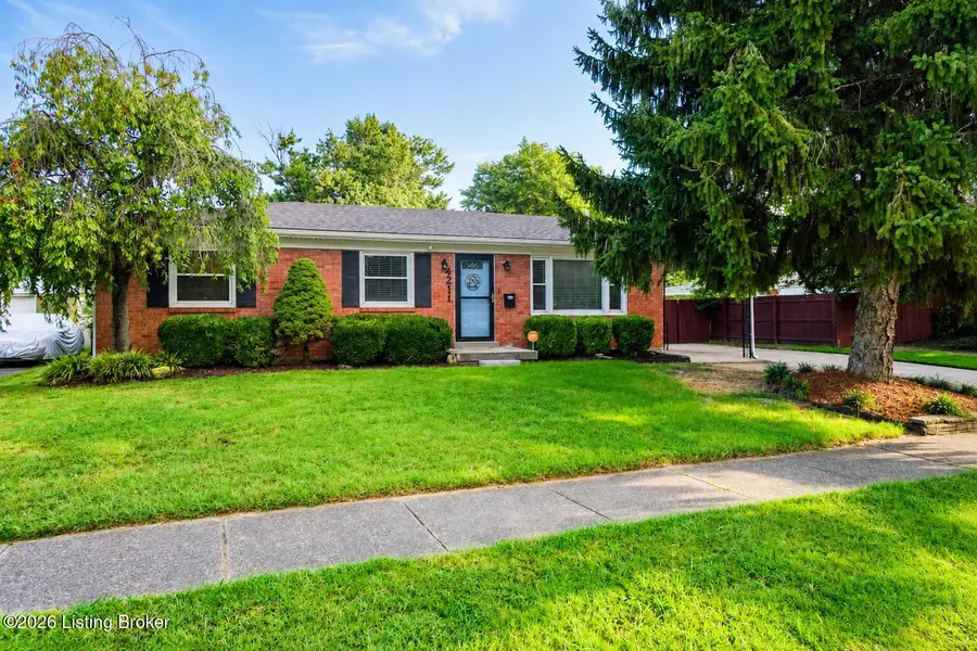 4211 Lynnbrook Dr, Louisville, KY 40220 - #3