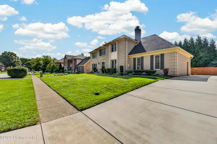 714 Elsmere Cir, Louisville, KY 40223 - #3