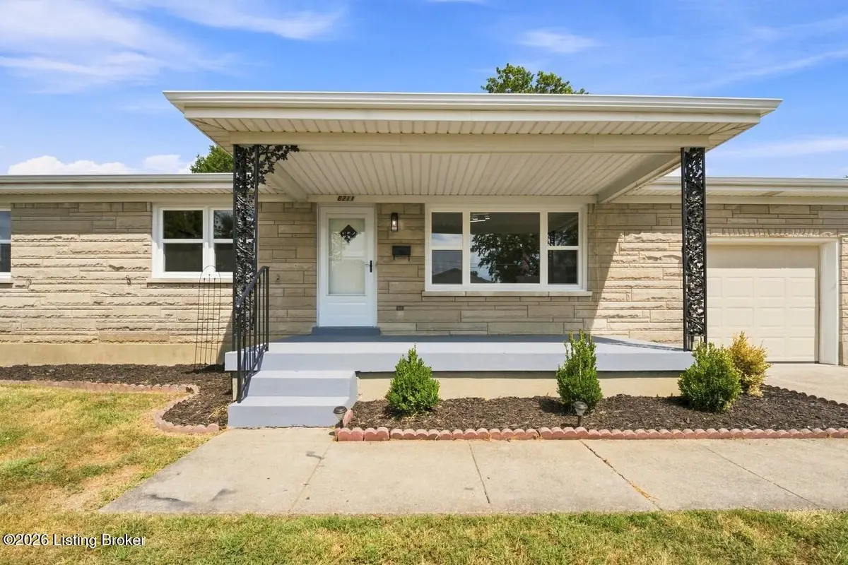 6211 Maywick Rd, Louisville, KY 40272 - #1