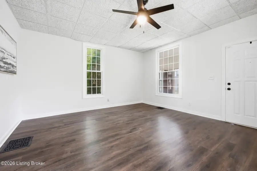 1126 Myrtle Ave, New Albany, IN 47150 - #3