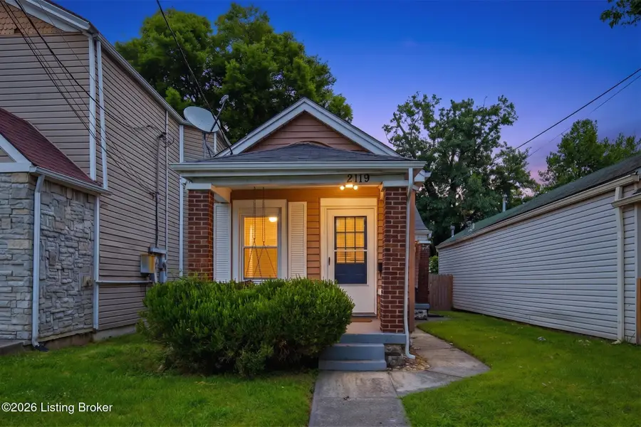 2119 Bradley Ave, Louisville, KY 40217 - #2