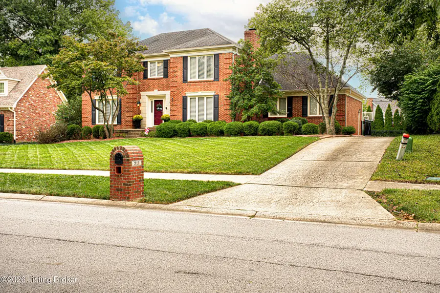 311 Lake Forest Pkwy, Louisville, KY 40245 - #2