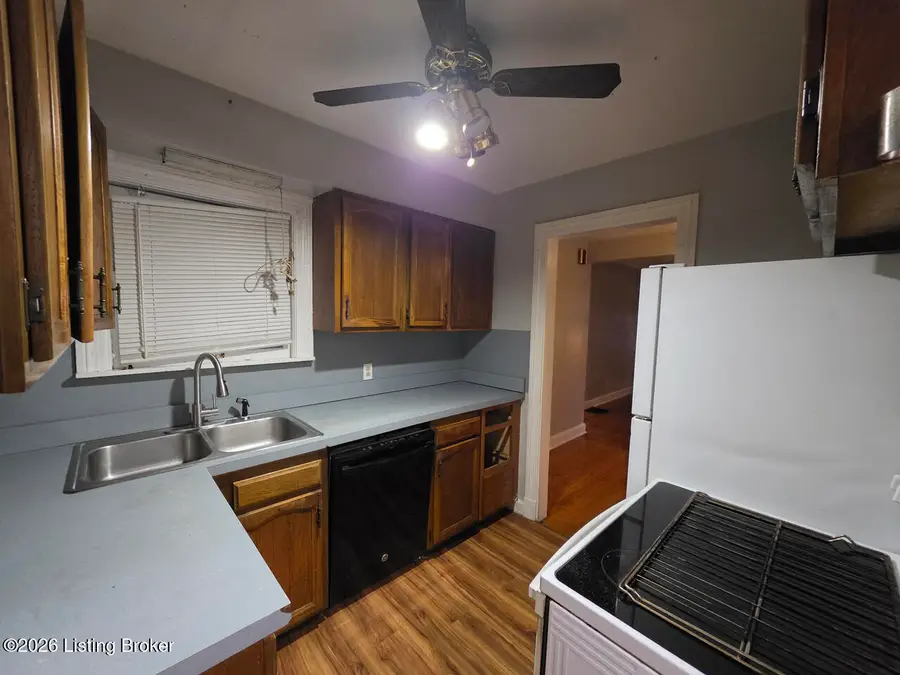 3928 Kennison Ave, Louisville, KY 40207 - #3